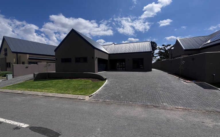 3 Bedroom Property for Sale in Heron Banks Golf Estate Free State